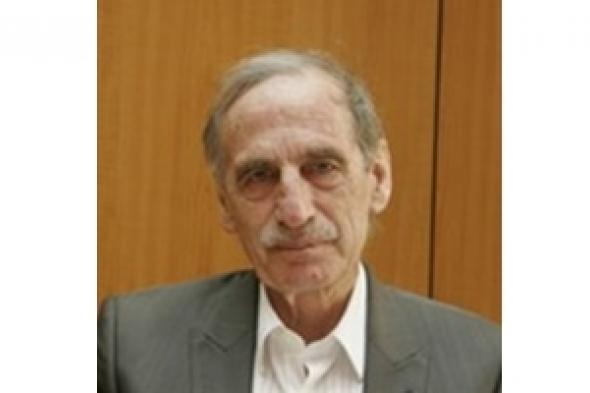 المرأة تعاني في كل بلد