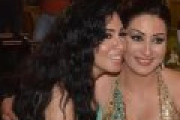 بالصور: دلع وفاء عامر مع ميريهان حسين في كواليس "ابن حلال"