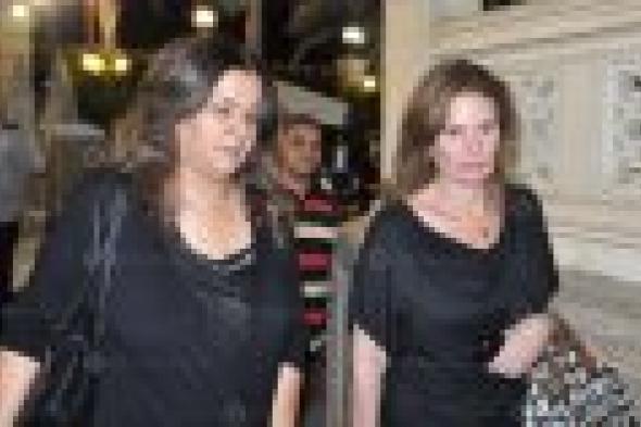 بالصور: يسرا ووحيد حامد ومحمود ياسين في عزاء الكاتب عبدالله كمال