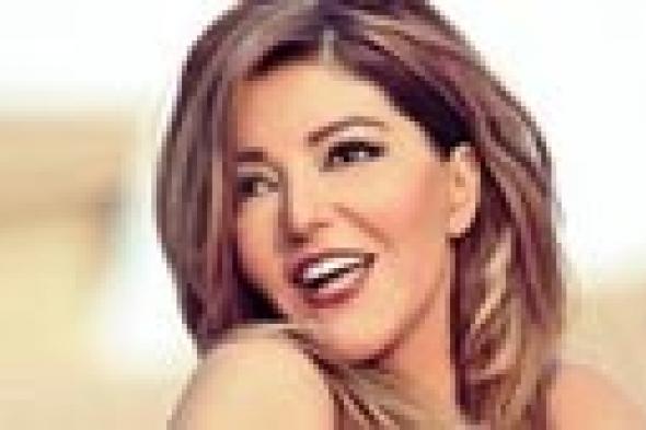 سميرة سعيد توافق على غناء تتر مسلسل "سيرة حب"