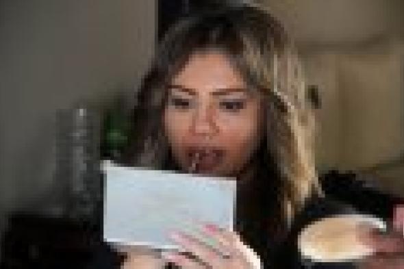 بالصورة: إصابة دينا فؤاد أثناء تصوير "الصياد"!