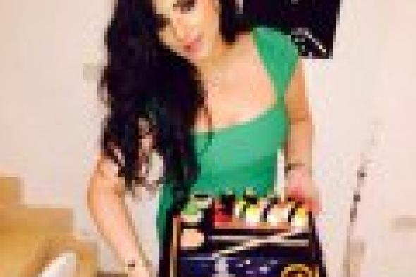 بالصور: مروة نصر تحتفل بعيد ميلادها الـ25