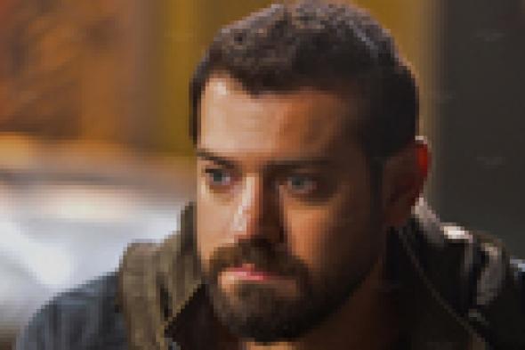 "عد تنازلي" على قناة "المحور" بسبب "أهل الإسكندرية"