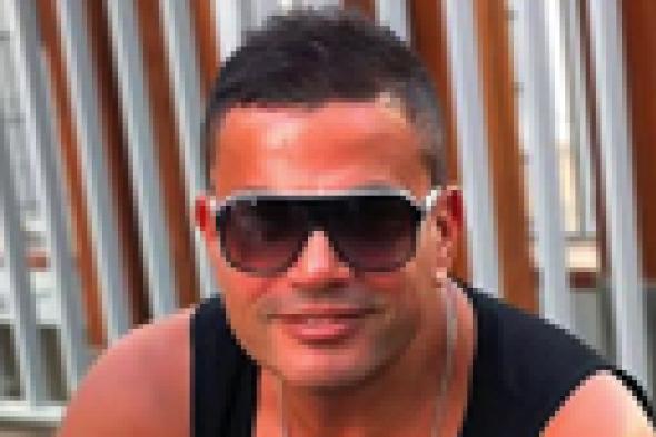 عمرو دياب يهنئ جمهوره بحلول رمضان