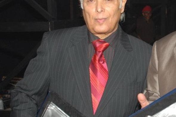 أشرف عبد الغفور يجري عملية جراحية لاستئصال المرارة