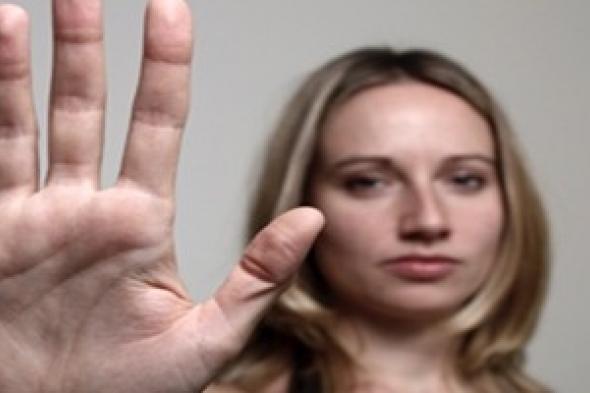 رغم تضامن وزارات الدولة.. «مناهضة العنف ضد المرأة» محلك سر