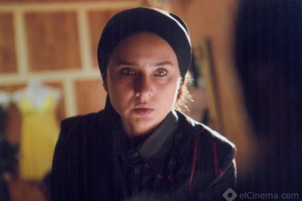 نيللي كريم تطمئن جمهورها بعد إصابة وجهها