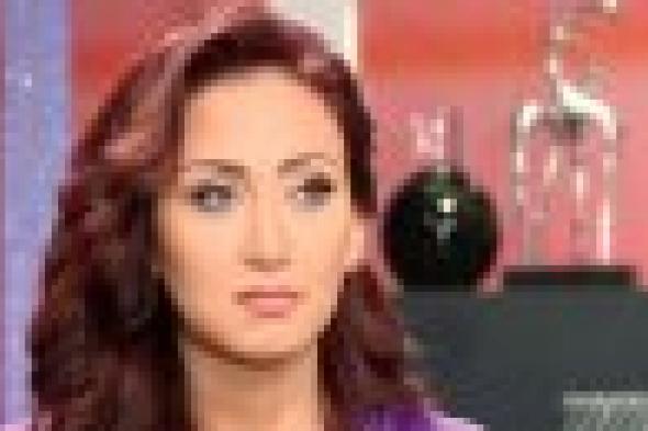 بالفيديو: "فؤش" يكشف المقلب لريهام سعيد بعد قفزها في البحر!