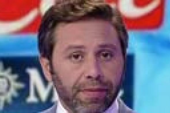 حازم إمام لن يحلل نهائي المونديال لوفاة صديقه أثناء لعب الكرة