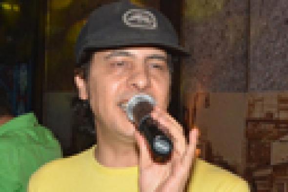 بالصور: فارس يظهر من جديد بسبب طارق عبد الحليم