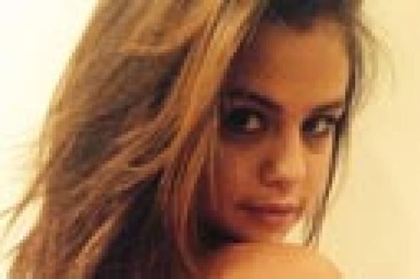 صورة: سيلينا جوميز تحصل على "تاتو" باللغة العربية