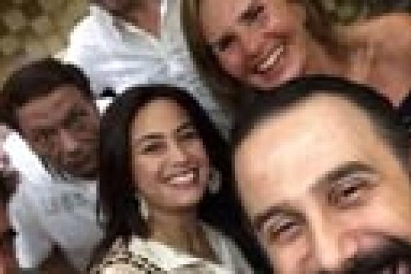 بالصور: حمّى الـ Selfie تجتاح النجوم في سحور MBC!