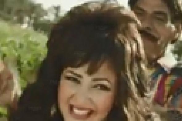 لطيفة تشيد بتقليد دنيا سمير غانم لها في "الكبير"