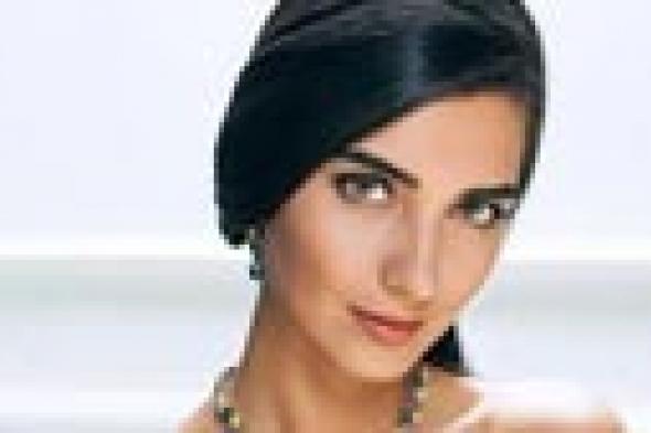 التركية "لميس" تنضم لمشاهير "Instagram"