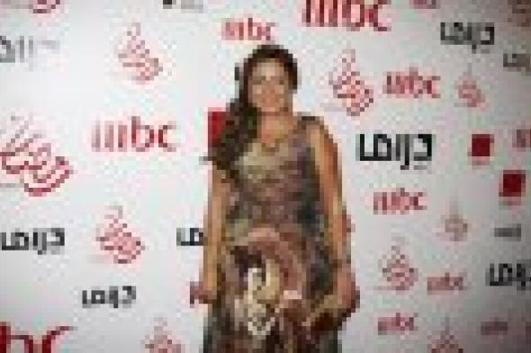 بالفيديو: بكاء وانهيار مي كساب فى برنامج "فؤش فى المعسكر"