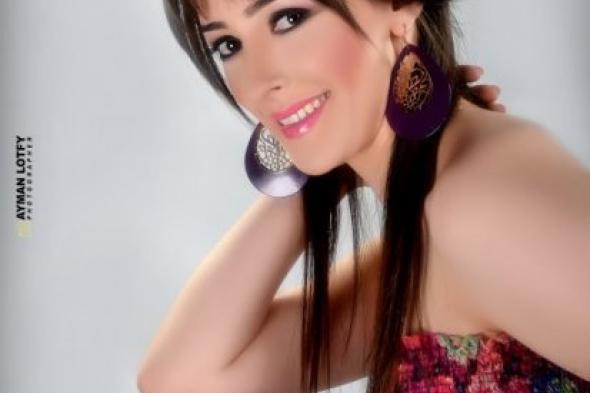 سناء يوسف: قدمت دور جديد ومميز في "دلع بنات"