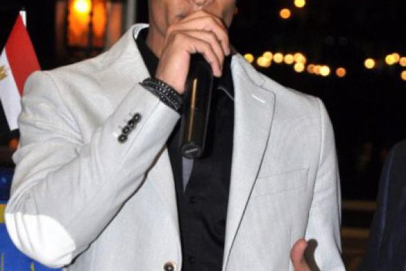 بالصورة: محمد رمضان في وداع سعيد صالح "وداعا يا عاشق الابتسامة"