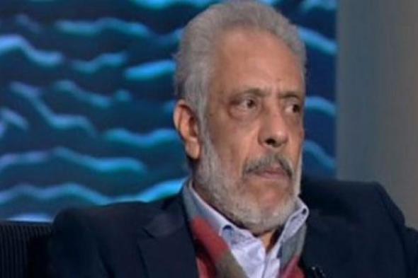 نبيل الحلفاوي يدافع عن غياب الفنانين في جنازة سعيد صالح