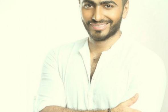 تامر حسني يسلم "ماستر" ألبومه الجديد "180 درجة" لـ"روتانا"