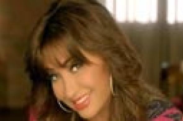 شاهد: "شقاوة" لطيفة في برومو "بحة بحة"!