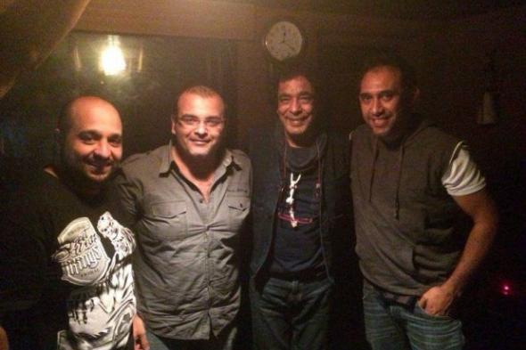 ماذا قال أيمن بهجت قمر عن أول تعاون بينه وبين الكينج "محمد منير"؟