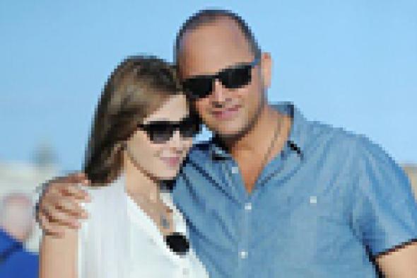 بالصور: باريس تشهد على رومانسية نانسي عجرم وزوجها