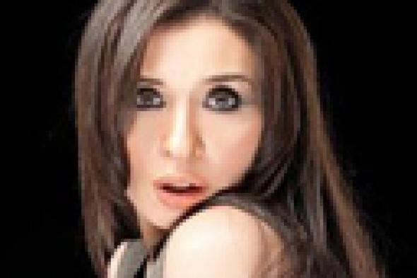 بالفيديو: دموع وإغماءات في الإعلان الأول لبرنامج دينا لاكتشاف مواهب الرقص الشرقي!