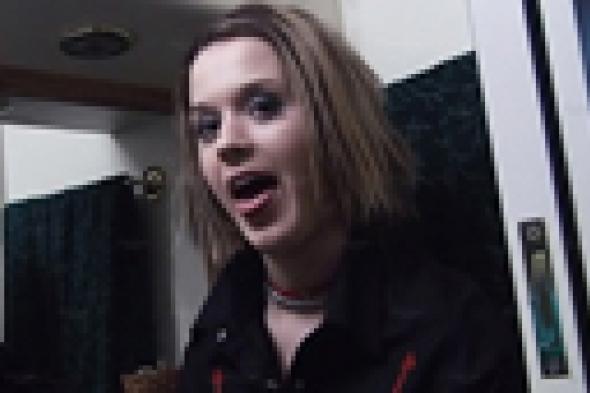 كاتي بيري بفيديو نادر وهي في عمر الـ 17 يلقى رواجا على الإنترنت