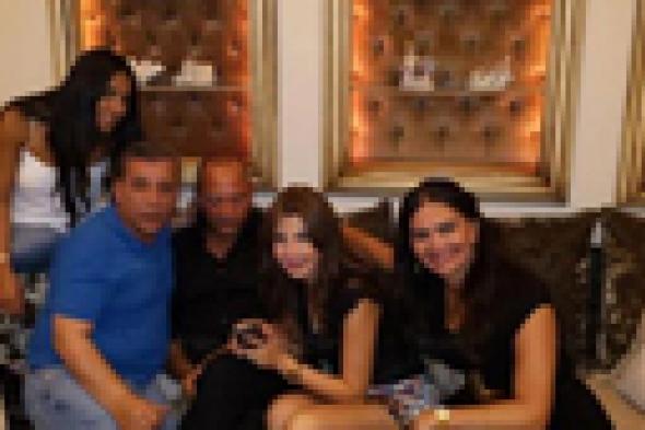 بالصور: احتفال مفاجيء بنانسي عجرم وزوجها