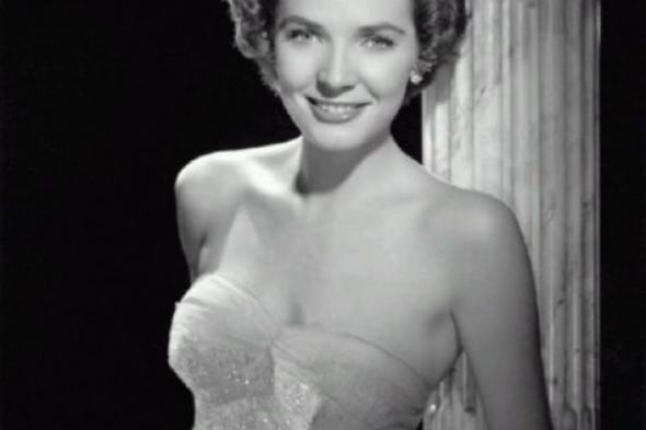 وفاة الممثلة والمطربة بولي بيرجن عن 84 عاماً