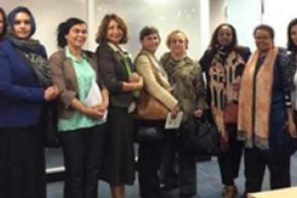 قياديات من نساء العرب يدعون للعمل على السلام العالمي والأمن