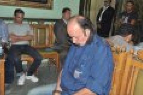 بالصور: الحزن يسيطر على عزاء الراحل يوسف عيد والنجوم يتغيبون