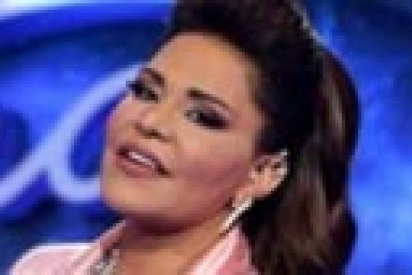 بعد توبيخها لمتسابقي Arab Idol...أحلام تحتضن المتسابقة الفلسطينية على المسرح