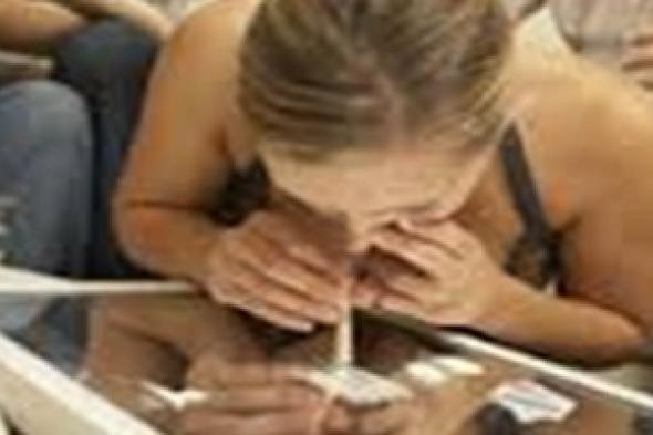 النساء الأقل تعاطياً وإتجاراً بالمخدرات ولكنهن الأكثر تأثراً بنتائجها المدمرة