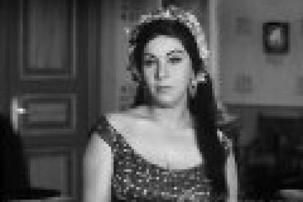 نعمت مختار.. سيمفونية الأنوثة الشرقية