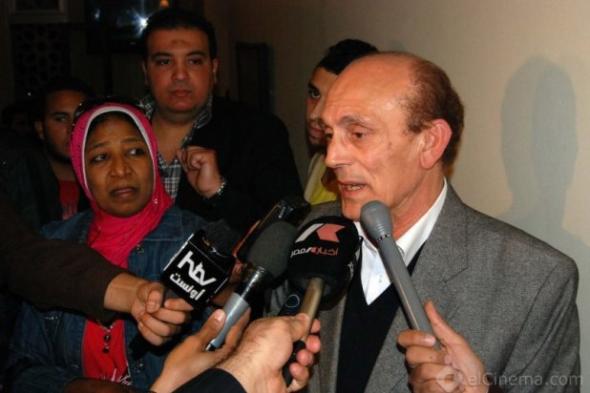 محمد صبحي مذيعًا على شاشة "النهار" في "على بلاطة"