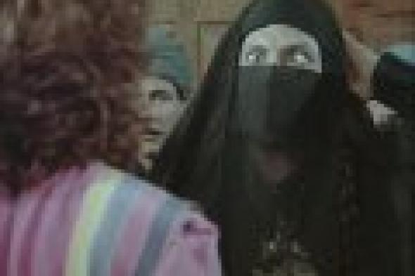 بالصور.. 7 فنانين قدموا شخصيات نسائية على الشاشة!