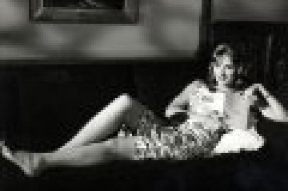 بالصور.. محطات في حياة "حسناء الشاشة" مريم فخر الدين