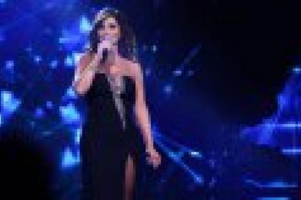 بالصور.. إليسا تتألق بثلاث إطلالات مختلفة على مسرح "أراب أيدول"