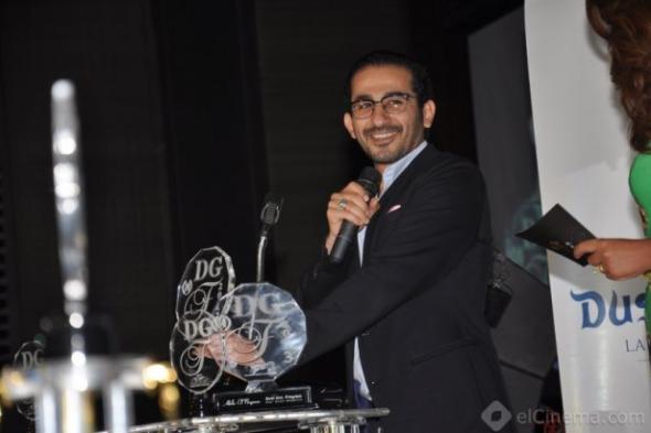 تحسن الحالة الصحية لأحمد حلمي بعد استئصاله للورم