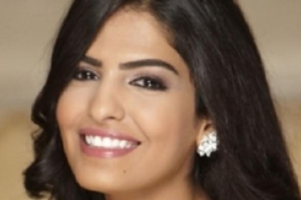 أميرة الطويل تكشف عن سيارتها المتواضعة وقصة طلاقها من "الوليد"