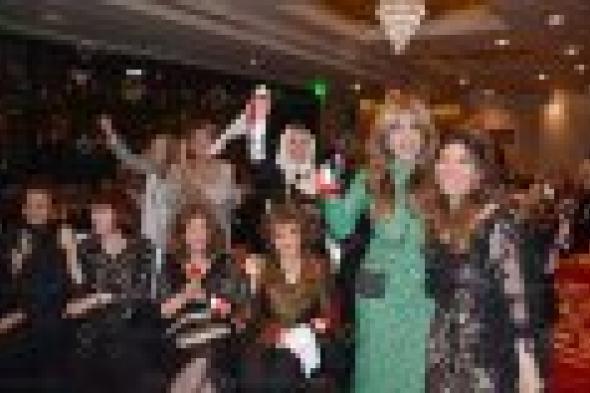 بالصور.. نجمات الفن تدعمن صندوق "تحيا مصر"