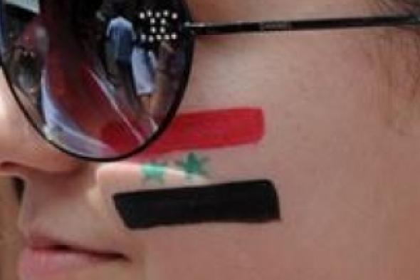 سوريات يقاومن أهوال الحرب بالتجميل