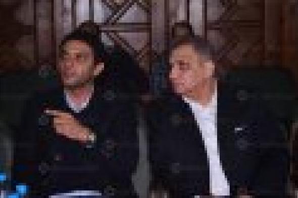 بالصور: نجوم الفن في عزاء شقيق زوجة السبكي