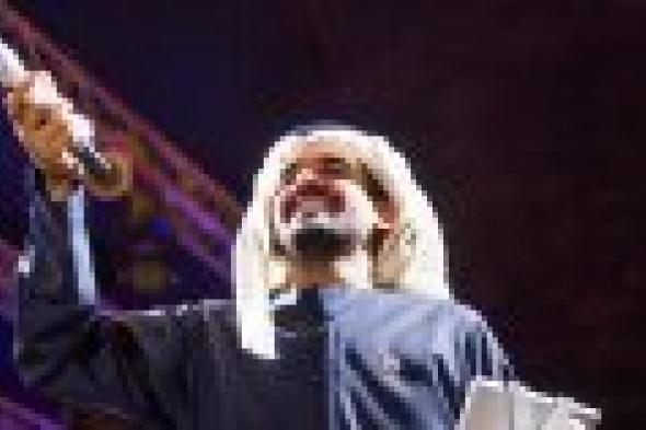 بالصور: حسين الجسمي يشارك البحرينيين الاحتفال بالأعياد الوطنية المجيدة