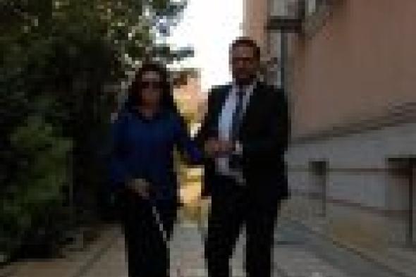 بالصور: رانيا يوسف فتاة عمياء في مسلسل "عيون القلب"