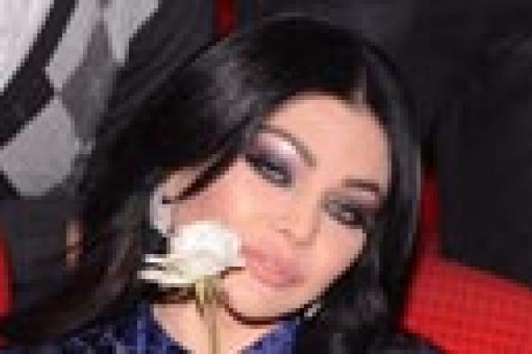 بالصور- هيفاء وهبي تفتتح فيلمها "حلاوة روح"