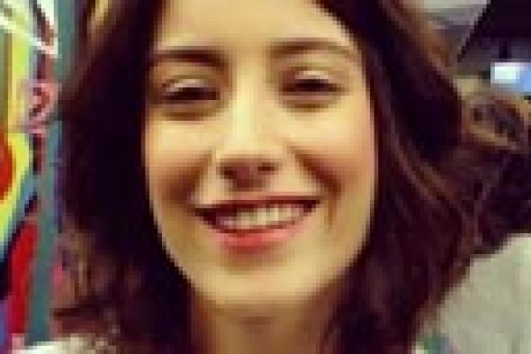 صورة- التركية "فريحة" تستعين بحيواناتها لتهنئة جمهورها بالعام الجديد!