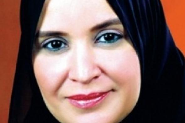 الدكتورة أمل القبيسي :  لا نريد النظر للمرأة كواجهة جميلة، إنما نريد لها أن تؤدي أداءً فاعلاً أسوة بالرجل