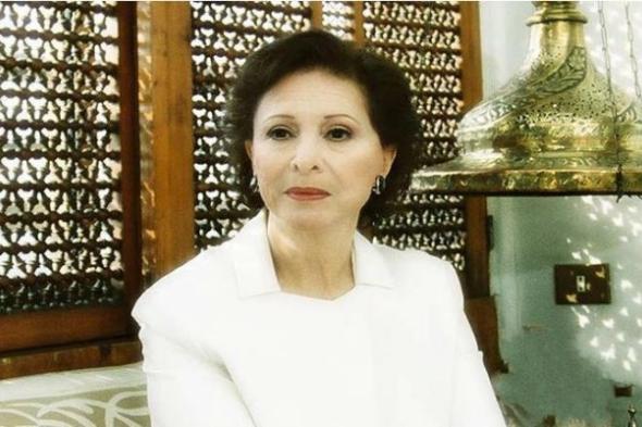 عمر الشريف يتغيب عن جنازة فاتن حمامة والرئيس الفلسطيني يرسل باقة ورود